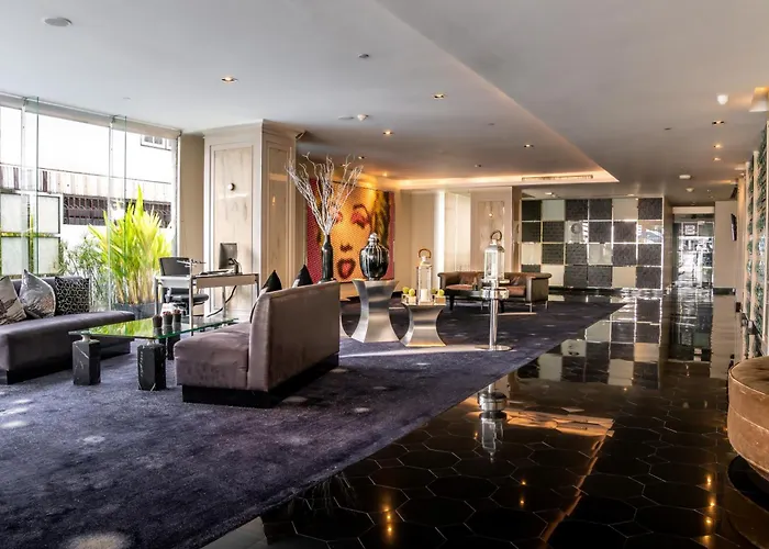 Night - Asoke Sukhumvit 15 Бангкок