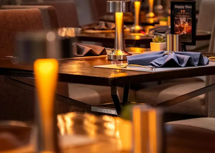 Night - Asoke Sukhumvit 15 4*