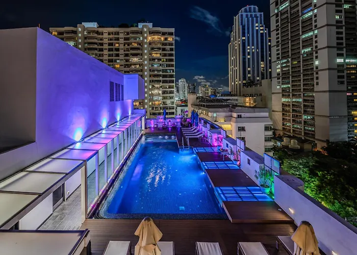 Night - Asoke Sukhumvit 15 Отель